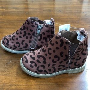 NEW GAP Leopard Print Scallop Booties - size 7